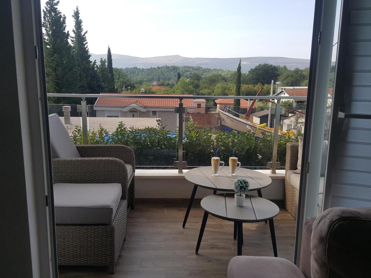 Apartments Sunny Hill Тиват Екстериор снимка